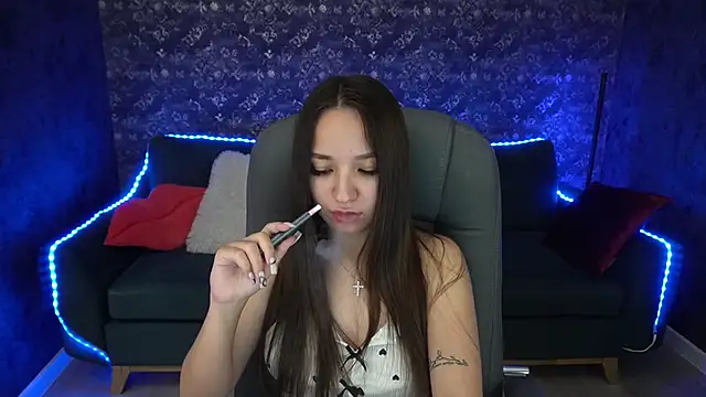 Snapshot of ElysLunar chatting on 12-10-24, 04:06 ElysLunar online show from 12-10-24, 04:06