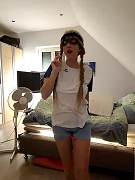 Hexe12346 online show from 11-18-25, 06:23