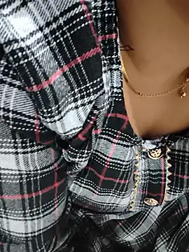 Snapshot of kaveerpooja947 chatting on 01-11-26, 05:07 kaveerpooja947 online show from 01-11-26, 05:07