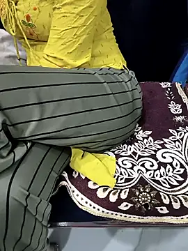 Snapshot of kaveerpooja947 chatting on 04-17-26, 05:16 kaveerpooja947 online show from 04-17-26, 05:16