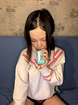 lalallalalaa- online show from 11-21-25, 03:44