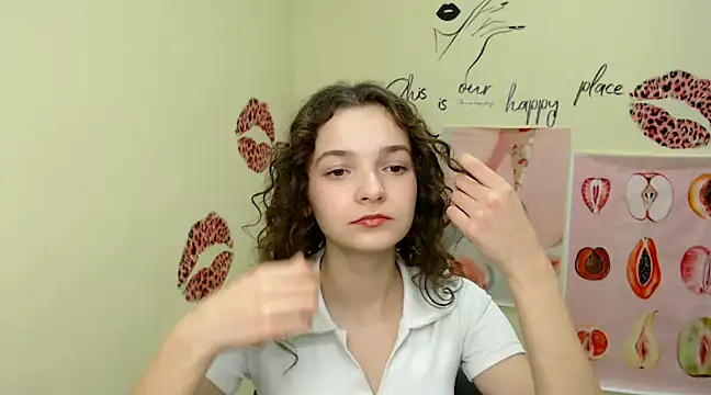  SusieSu  online show from 12-06-24, 11:25
