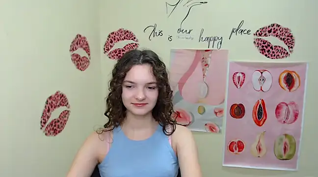  SusieSu  online show from 12-15-24, 01:22