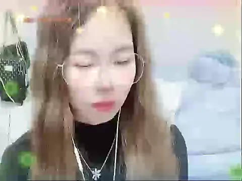 miumiu822 online show from 12-29-24, 02:00