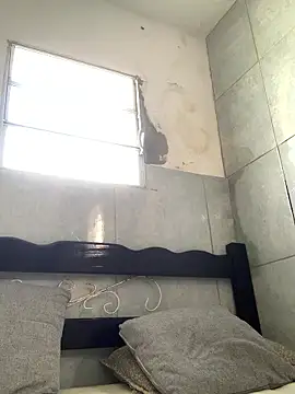 Snapshot of Gabrielleof chatting on 01-17-26, 12:32 Gabrielleof online show from 01-17-26, 12:32