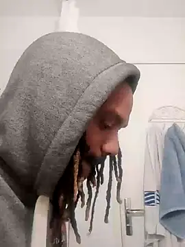 Snapshot of bas2ana chatting on 01-05-25, 12:21 bas2ana online show from 01-05-25, 12:21