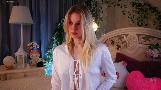 EdlinAlliston online show from 11-21-25, 01:54