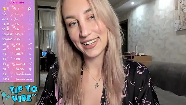 lady Nati online show from 12-22-24, 03:22