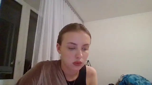 Snapshot of Sweety_Nika chatting on 01-14-25, 06:49 Sweety Nika online show from 01-14-25, 06:49