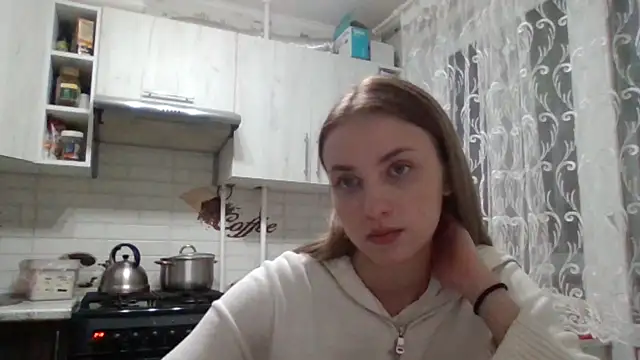 Snapshot of Sweety_Nika chatting on 01-18-25, 11:22 Sweety Nika online show from 01-18-25, 11:22