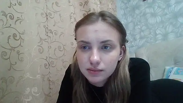 Snapshot of Sweety_Nika chatting on 02-20-25, 12:41 Sweety Nika online show from 02-20-25, 12:41
