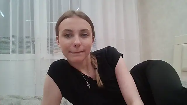 Snapshot of Sweety_Nika chatting on 03-08-25, 03:17 Sweety Nika online show from 03-08-25, 03:17