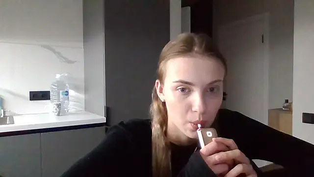 Snapshot of Sweety_Nika chatting on 03-22-25, 02:05 Sweety Nika online show from 03-22-25, 02:05