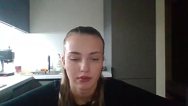 Snapshot of Sweety_Nika chatting on 10-02-25, 05:53 Sweety Nika online show from 10-02-25, 05:53