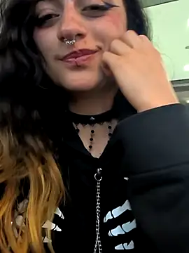 Lila Desiree online show from 03-04-25, 01:34