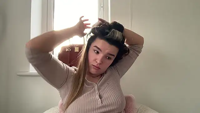 maisiesmithx online show from 01-17-26, 11:37