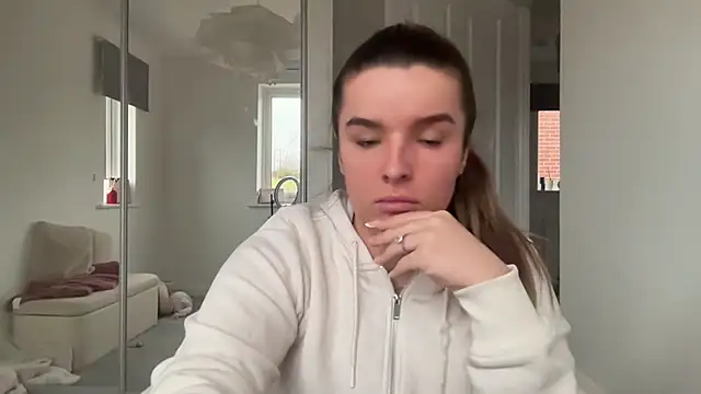 maisiesmithx online show from 02-23-26, 05:10