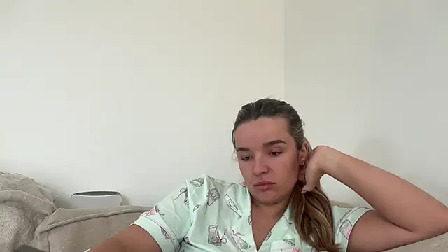 maisiesmithx online show from 05-16-26, 01:21