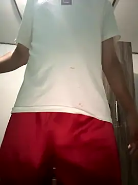 Snapshot of Erick-90 chatting on 10-20-25, 12:44 Erick-90 online show from 10-20-25, 12:44