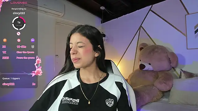 Snapshot of coraltaylor chatting on 12-07-24, 03:52 coraltaylor online show from 12-07-24, 03:52