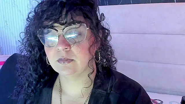 Reginavegaa online show from 05-09-26, 09:25