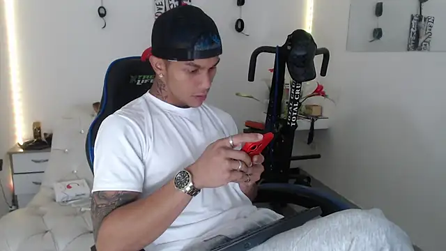 Leonard Price online show from 02-27-25, 02:21