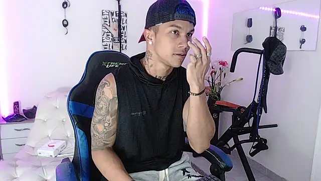 Leonard Price online show from 03-03-25, 01:31