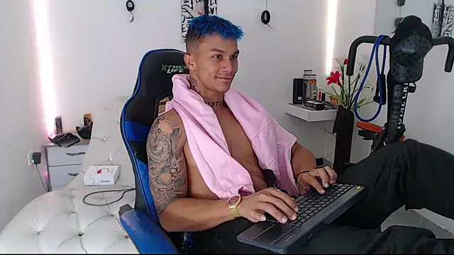 Leonard Price online show from 03-10-25, 02:16