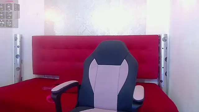 zhamira 21 online show from 02-19-25, 07:48