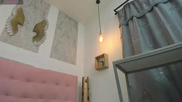 zhamira 21 online show from 09-13-25, 09:14