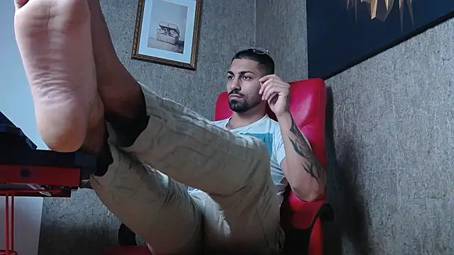 Snapshot of NigelBoydXXX chatting on 12-01-24, 10:10 NigelBoydXXX online show from 12-01-24, 10:10