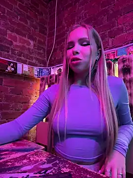 Snapshot of mur_girl chatting on 01-02-25, 02:24 mur girl online show from 01-02-25, 02:24