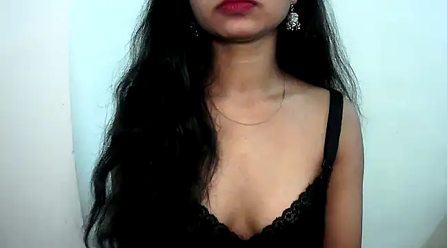Snapshot of RIYAA_2 chatting on 01-14-25, 11:42 RIYAA 2 online show from 01-14-25, 11:42