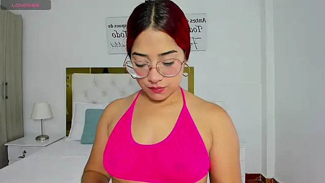 SofiaBosch online show from 01-29-25, 05:51