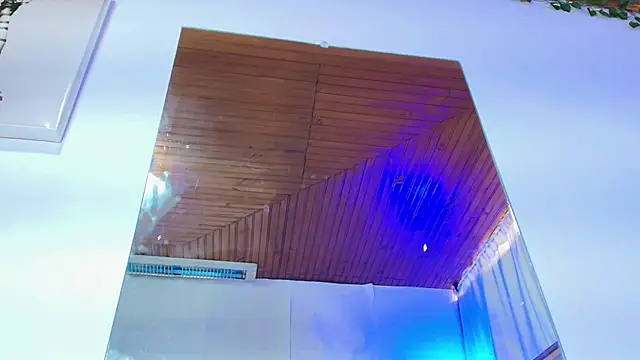 Snapshot of Naia_x chatting on 11-06-25, 07:59 Naia x online show from 11-06-25, 07:59