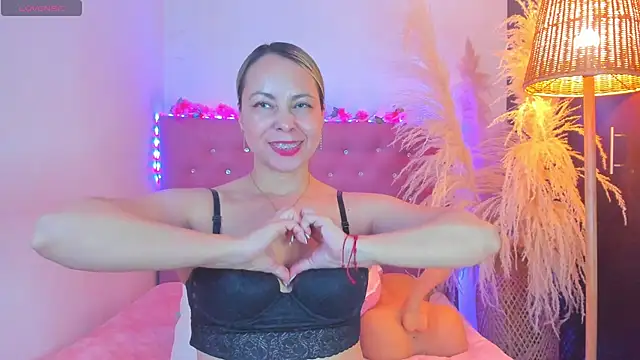  sexybunny  online show from 04-17-26, 03:42