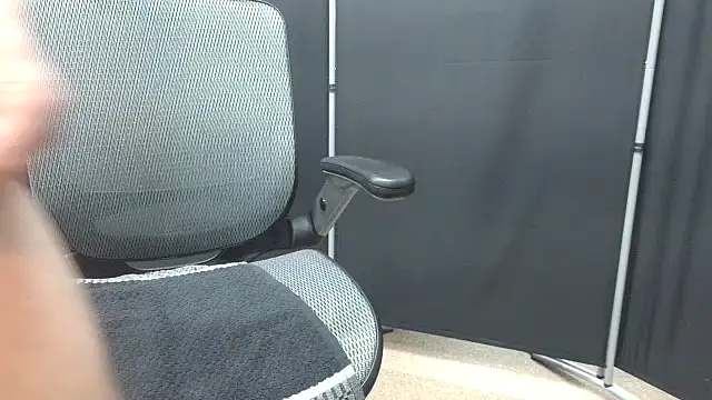 Snapshot of ThickCockLover2 chatting on 10-09-25, 02:48 ThickCockLover2 online show from 10-09-25, 02:48