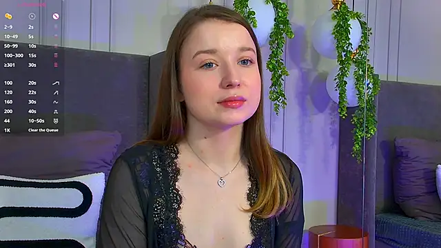 Snapshot of MichelleHaynes chatting on 02-07-25, 05:18 MichelleHaynes online show from 02-07-25, 05:18
