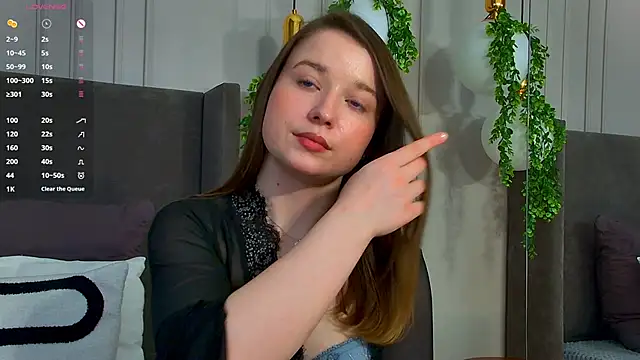 Snapshot of MichelleHaynes chatting on 02-08-25, 05:39 MichelleHaynes online show from 02-08-25, 05:39