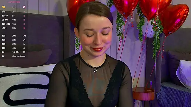 Snapshot of MichelleHaynes chatting on 02-17-25, 05:32 MichelleHaynes online show from 02-17-25, 05:32