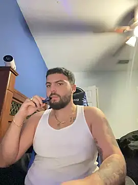 Snapshot of MasterKvn chatting on 01-05-25, 02:49 MasterKvn online show from 01-05-25, 02:49