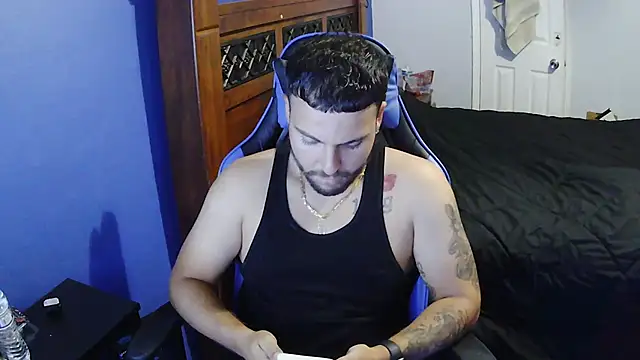 Snapshot of MasterKvn chatting on 10-29-25, 08:16 MasterKvn online show from 10-29-25, 08:16