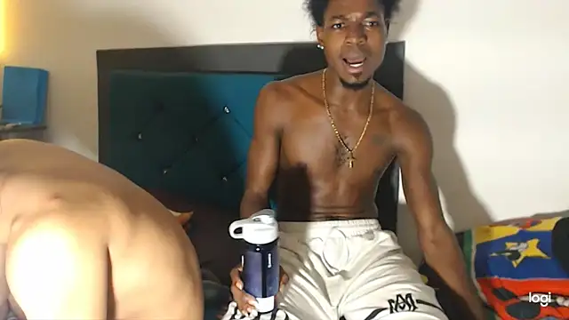 Snapshot of jaycolinss chatting on 02-20-25, 09:33 jaycolinss online show from 02-20-25, 09:33