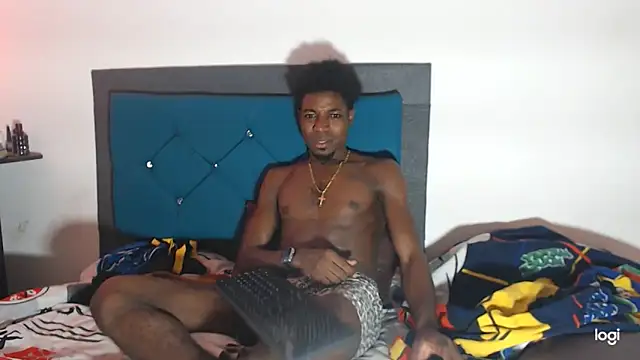 Snapshot of jaycolinss chatting on 02-28-25, 11:14 jaycolinss online show from 02-28-25, 11:14