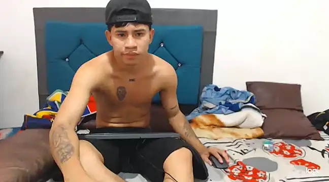 Snapshot of jaycolinss chatting on 03-03-25, 07:49 jaycolinss online show from 03-03-25, 07:49