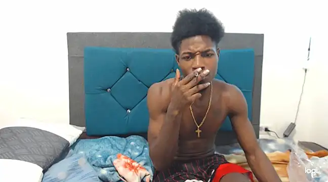 Snapshot of jaycolinss chatting on 03-13-25, 03:11 jaycolinss online show from 03-13-25, 03:11