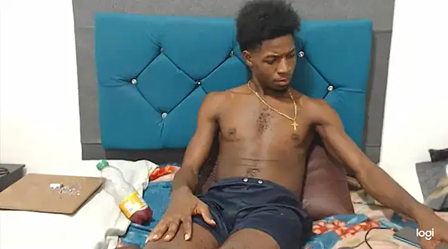 Snapshot of jaycolinss chatting on 03-19-25, 11:57 jaycolinss online show from 03-19-25, 11:57