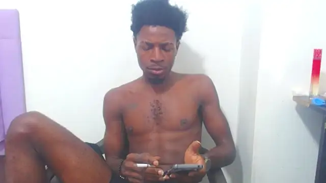 Snapshot of jaycolinss chatting on 09-08-25, 08:08 jaycolinss online show from 09-08-25, 08:08