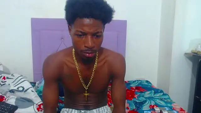 Snapshot of jaycolinss chatting on 09-16-25, 07:42 jaycolinss online show from 09-16-25, 07:42