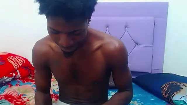 Snapshot of jaycolinss chatting on 09-21-25, 10:00 jaycolinss online show from 09-21-25, 10:00